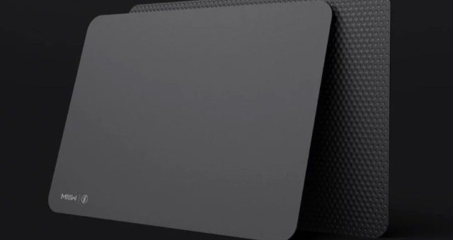 Xiaomi’nın Yeni Mi Smart Mouse Pad’i Kablosuz Şarj ve RGB Aydınlatmayla Geliyor